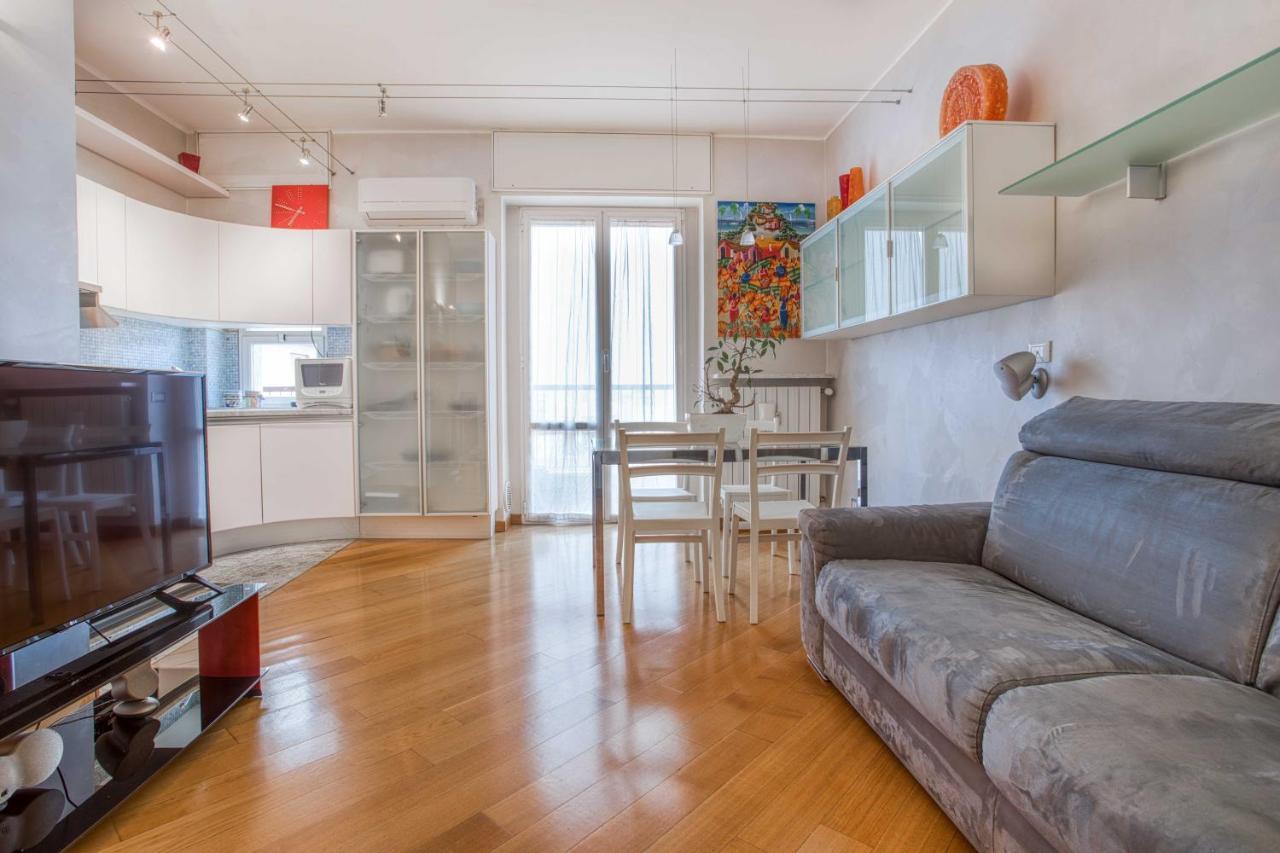 Joivy Vibrant Flat With Balcony Apartment มิลาน ภายนอก รูปภาพ