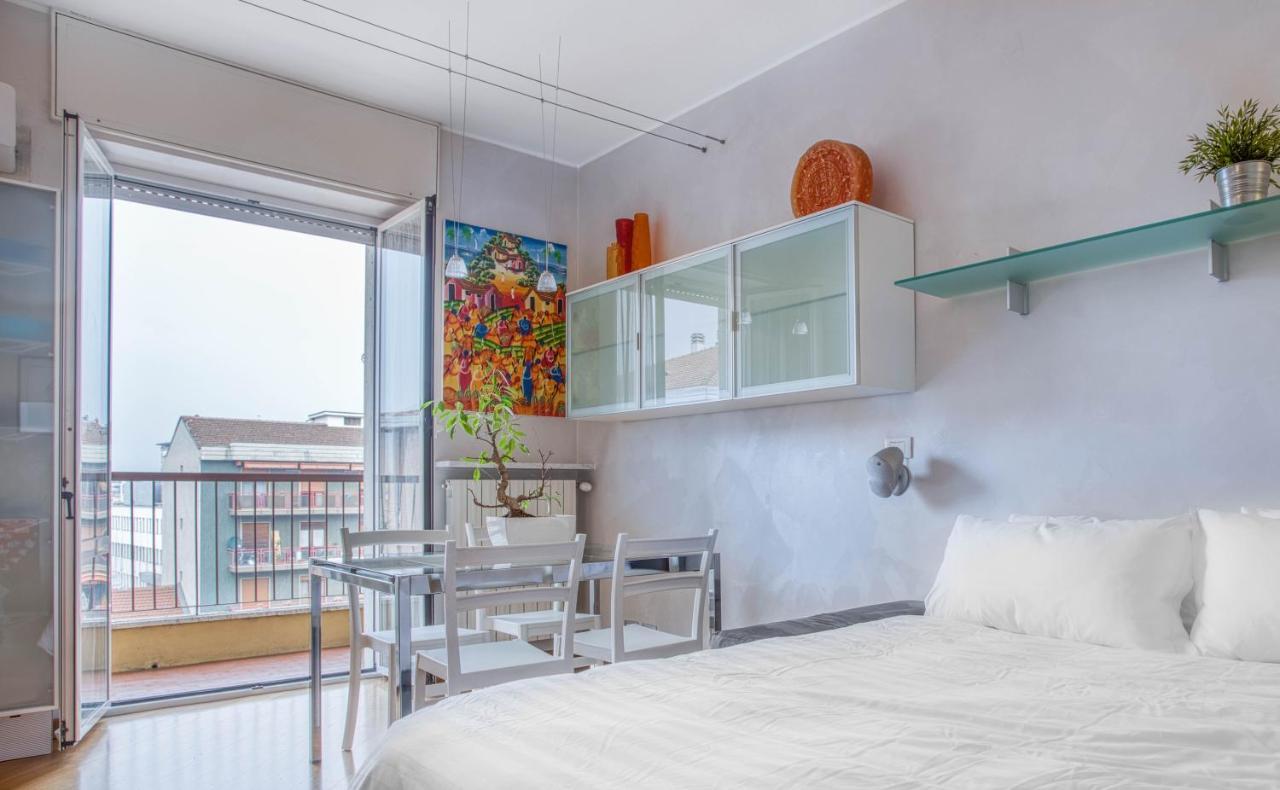 Joivy Vibrant Flat With Balcony Apartment มิลาน ภายนอก รูปภาพ